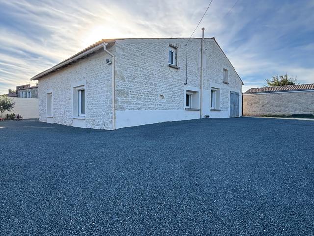 Maison vente à Fontenay-le-Comte, Benet