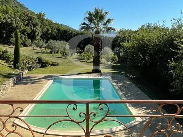 Maison vente à Carpentras, Séguret