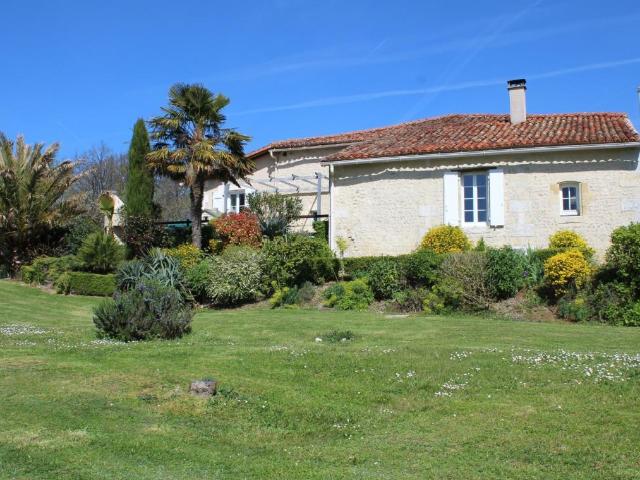 Maison vente à Angoulême, Montboyer