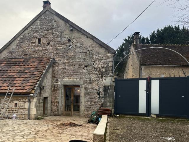 Maison vente à Auxerre, Sougères-en-puisaye