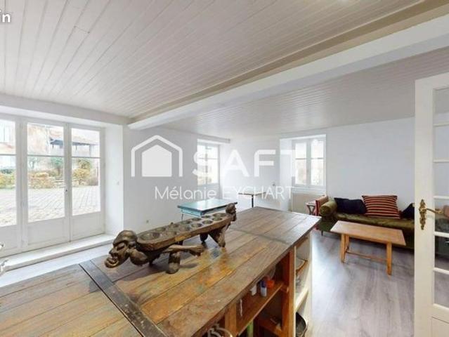 Maison vente à Confolens, Manot