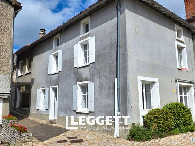 Maison vente à Confolens, Manot