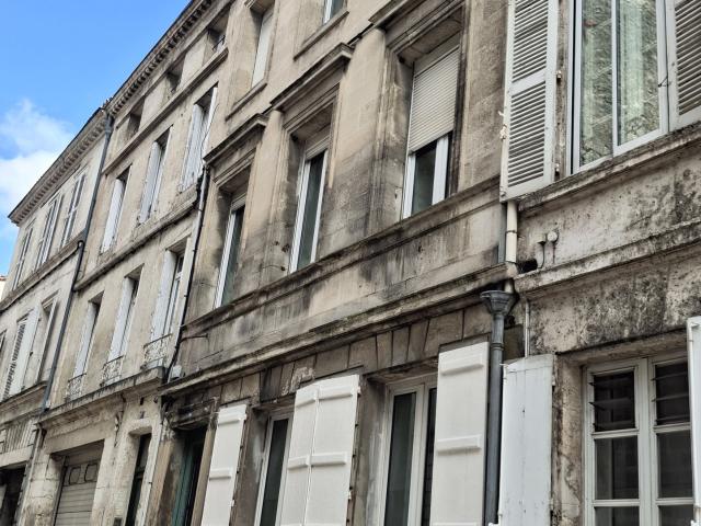 Maison vente à Angoulême, Aignes-et-puypéroux