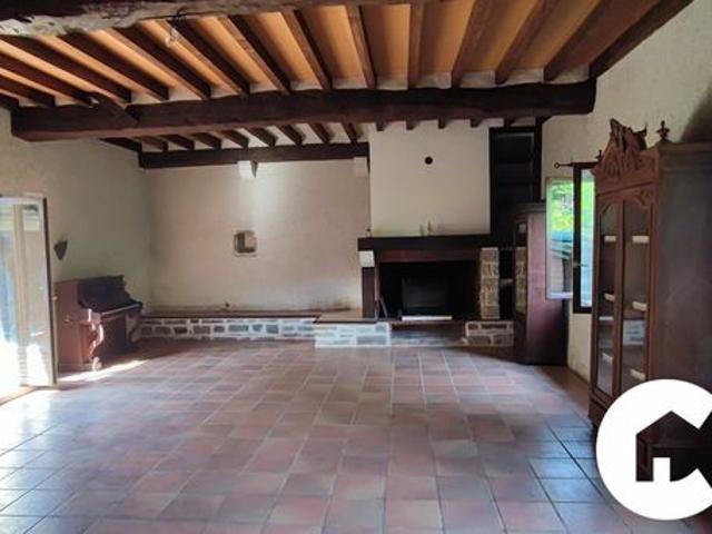 Maison vente à Oloron-Sainte-Marie, Escout