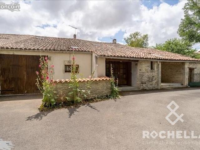 Maison vente à Saint-Jean-d'Angély, Bernay-saint-martin