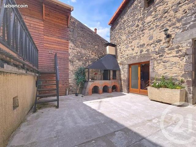 Maison vente à Riom, Mozac