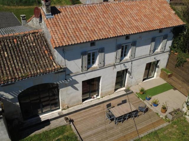 Maison vente à Châteauneuf-sur-Charente, Charente