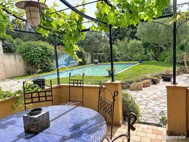 Maison vente à Arrondissement de Toulon, Six-fours-les-plages