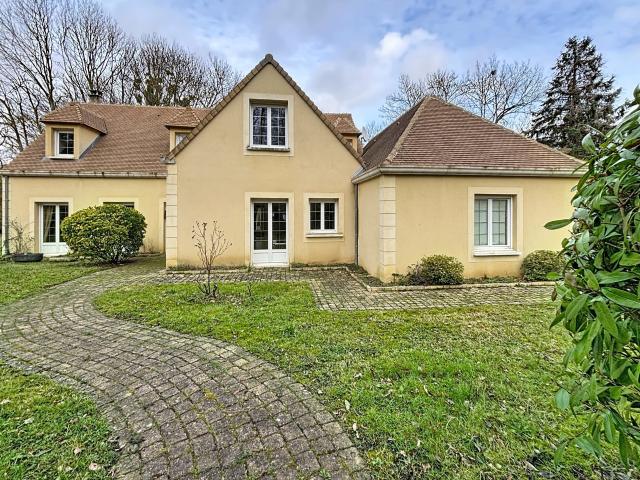 Maison vente à Versailles, Châteaufort