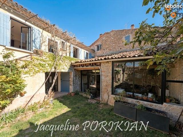 Maison vente à Apt, Saint-martin-de-la-brasque