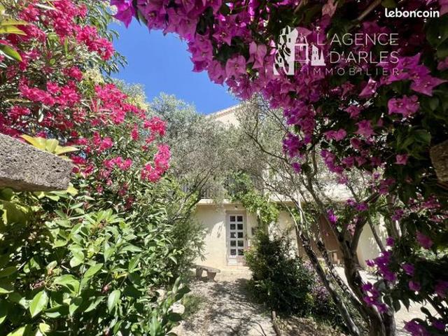 Maison vente à Arles, Bouches-du-Rhône