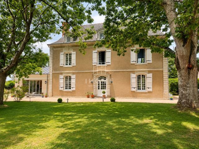 Maison vente à Bourg, Soulaire-et-Bourg