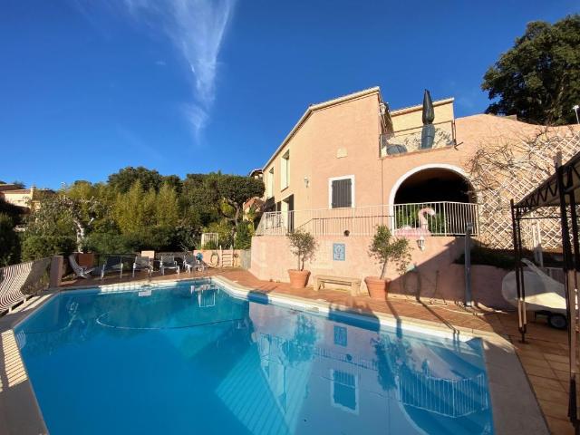 Maison vente à Arrondissement de Toulon, La Londe-les-maures