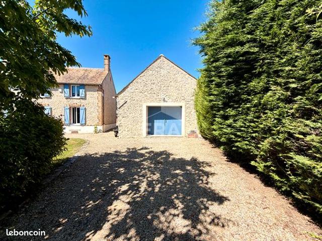 Maison vente à Fontainebleau, Egreville