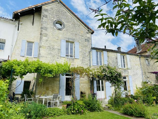 Maison vente à Saintes, Gémozac
