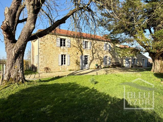 Maison vente à Fontenay-le-Comte, Thiré