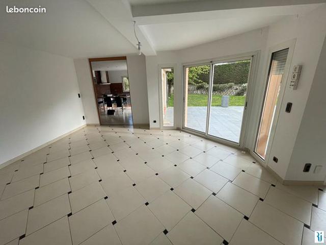 Maison vente à Rouen, Le Mesnil-esnard
