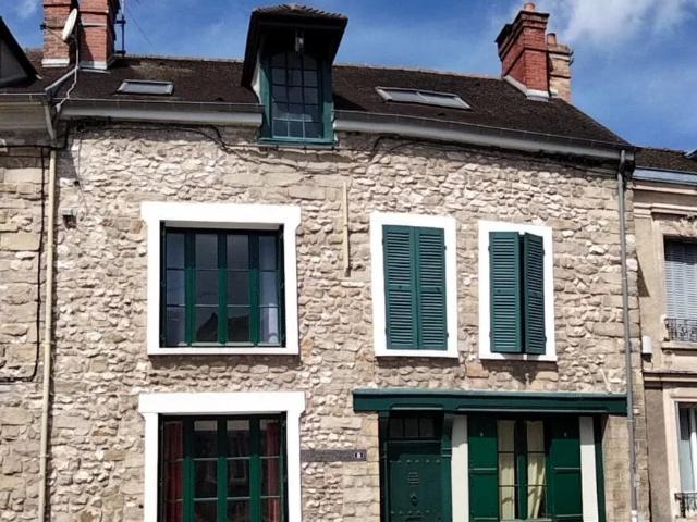 Maison vente à Moret-sur-Loing, Moret-Loing-et-Orvanne