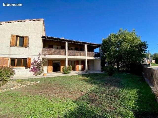 Maison vente à Marseille, Carnoux-en-provence