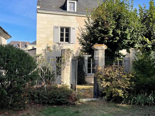 Maison vente à Brézé, Bellevigne-les-Châteaux