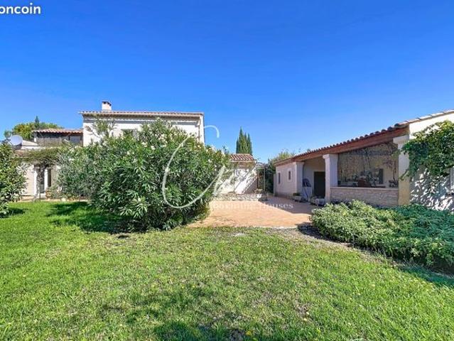 Maison vente à Arles, Maillane