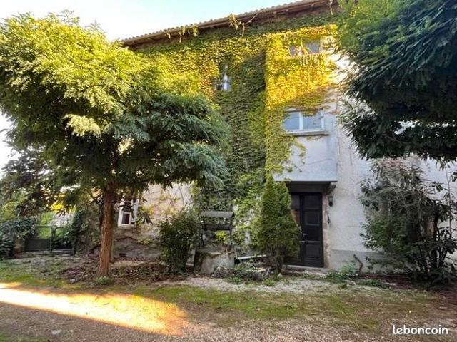 Maison vente à Rochechouart