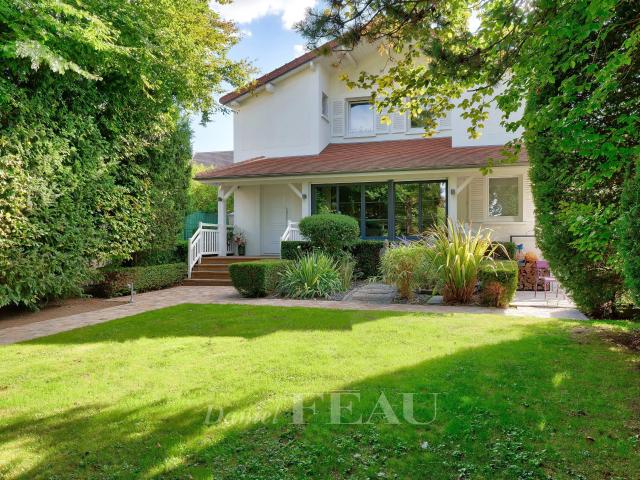 Maison vente à Village Jonchère-Malmaison-Saint-Cucufa, Rueil-Malmaison