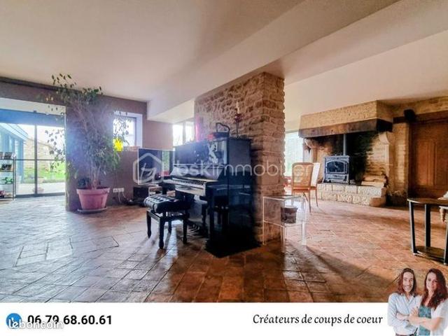 Maison vente à Confolens, Saint-coutant