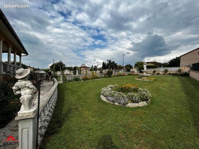 Maison vente à Roanne, Commelle-vernay