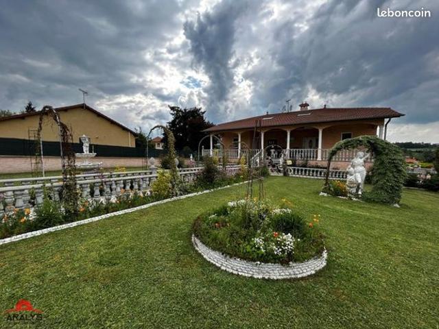 Maison vente à Roanne, Commelle-vernay