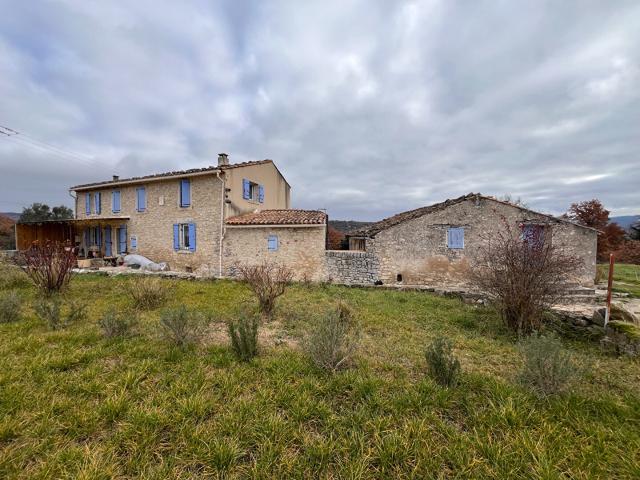 Maison vente à Apt, Saint-martin-de-castillon