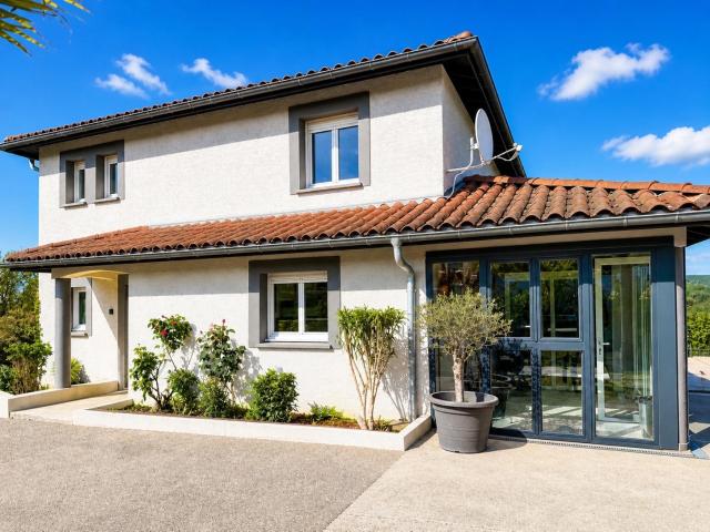 Maison vente à La Tour-du-Pin, L'isle-d'abeau