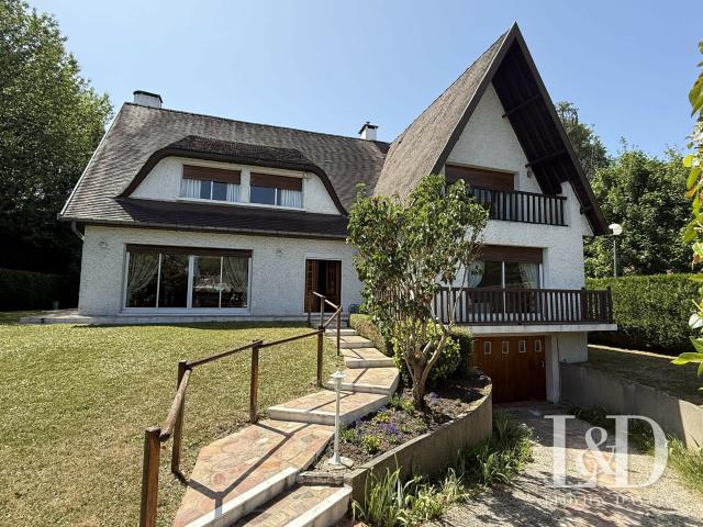 Maison vente à Nanterre, Vaucresson