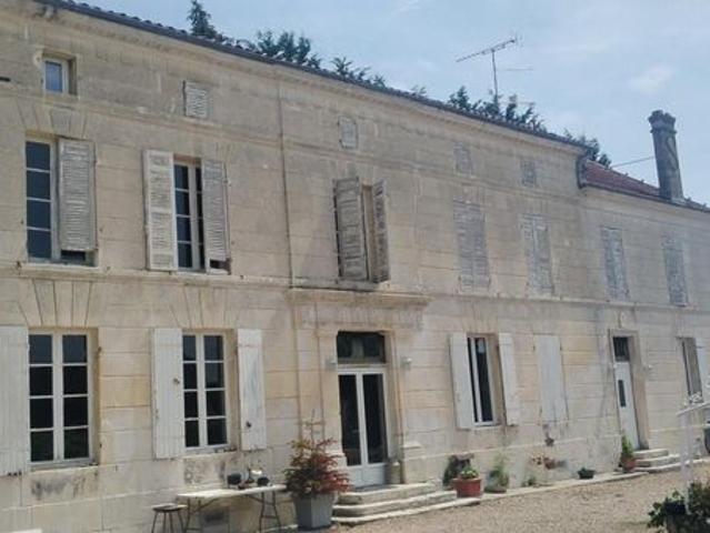 Maison vente à Cognac, Mons