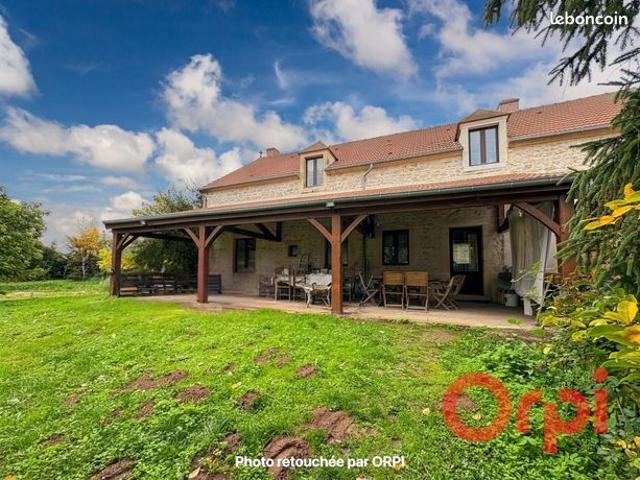 Maison vente à Saint-Amand-Montrond, Coust