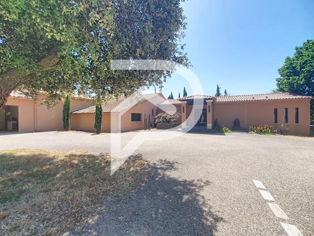 Maison vente à Carpentras, Uchaux