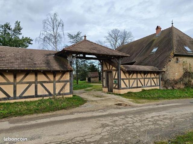 Maison vente à Saint-Bonnet-en-Bresse, Saône-et-Loire