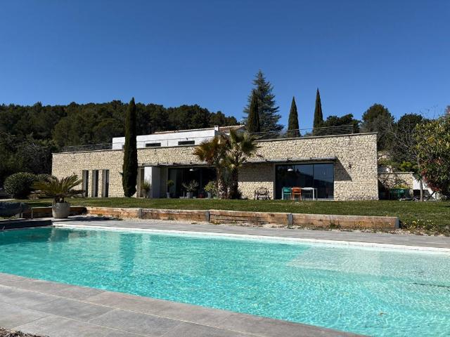 Maison vente à Carpentras, Pernes-les-fontaines
