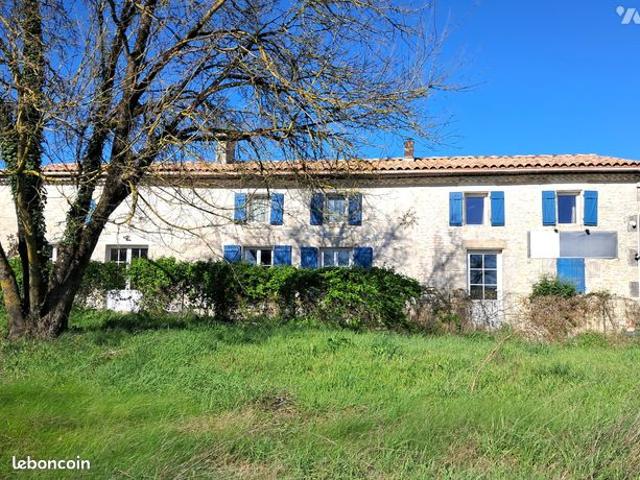 Maison vente à Saint-Jean-d'Angély, La Brousse