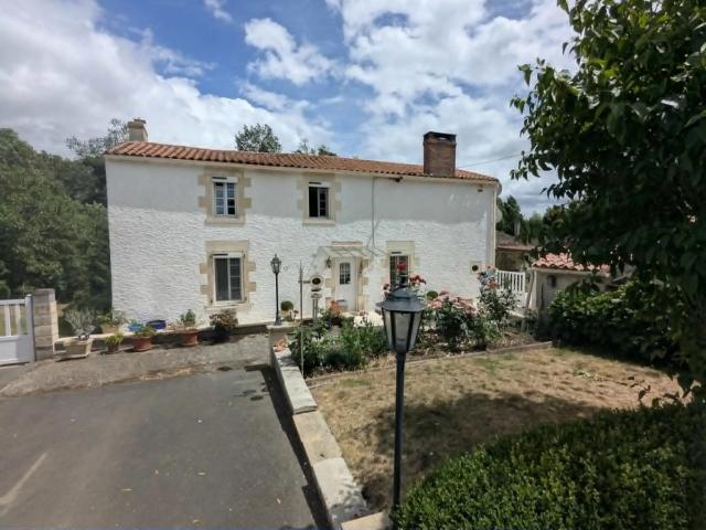 Maison vente à Fontenay-le-Comte, Mouilleron-en-pareds