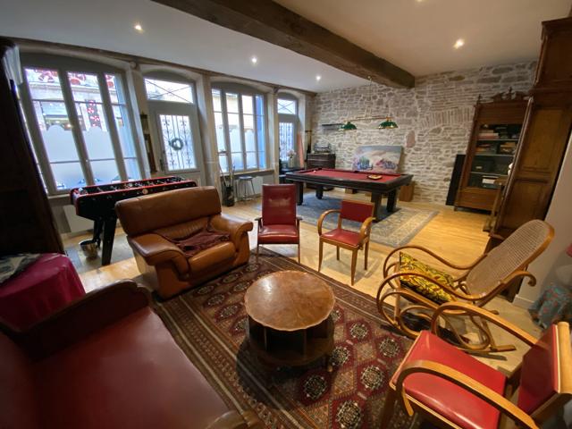 Maison vente à Mâcon, Tournus