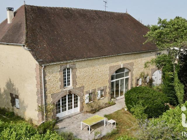 Maison vente à La Chapelle-Vieille-Forêt, Flogny-la-Chapelle