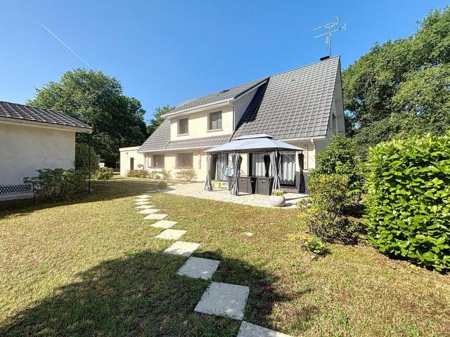 Maison vente à Bordeaux, Le Pian-médoc