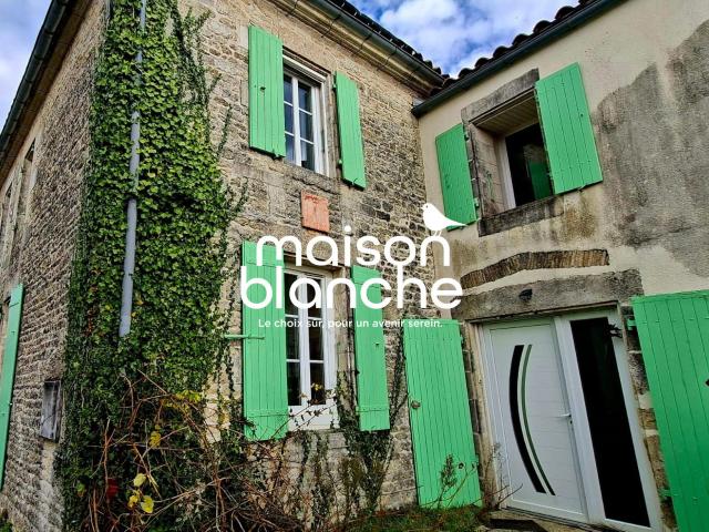 Maison vente à Rochefort, Ballon