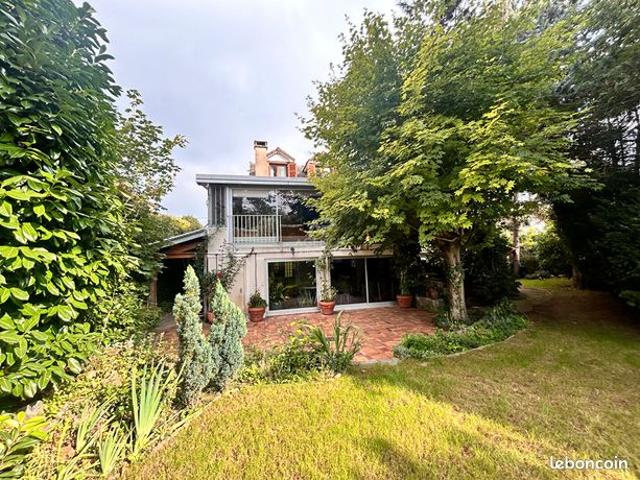 Maison vente à Saint-Germain-en-Laye, Poissy