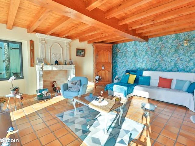 Maison vente à Cognac, Saint-fort-sur-le-né