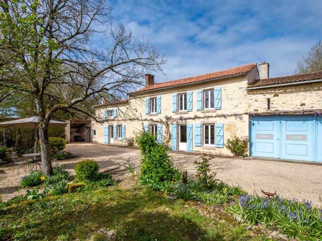 Maison vente à Fontenay-le-Comte, Vouvant