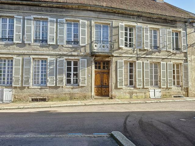 Maison vente à Montbard, Saulieu