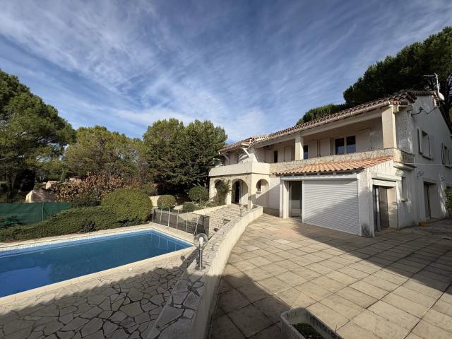 Maison vente à Nîmes, Langlade