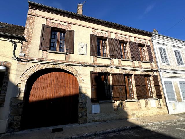 Maison vente à Sens, Villeblevin
